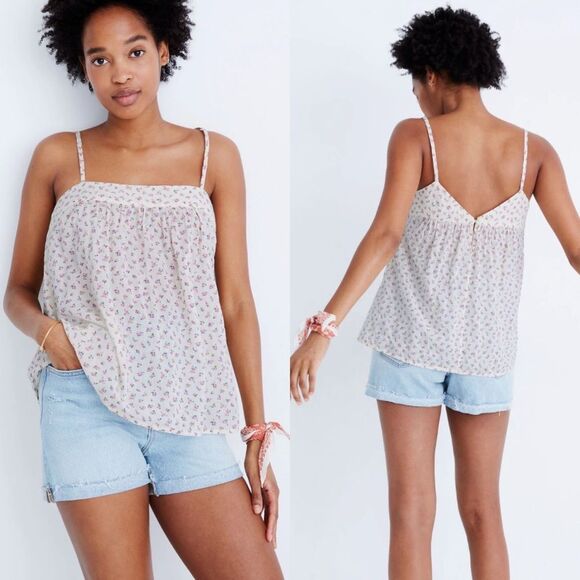 Madewell High-Rise Denim‎ Shorts in Cantrell Wash: TENCEL™ Lyocell Edition - Picture 2 of 10